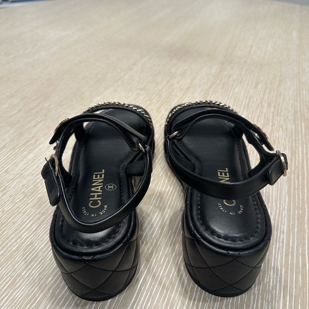 CHANEL Black Platform Sandal with Gold Chain Trim - Picture 5 of 12